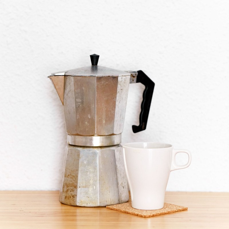 Cafetera italiana de aluminio 6 tazas - vista alternativa